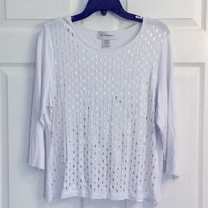 C.D. Petites 3/4 Sleeve White Top with silver metallic design - petite Medium